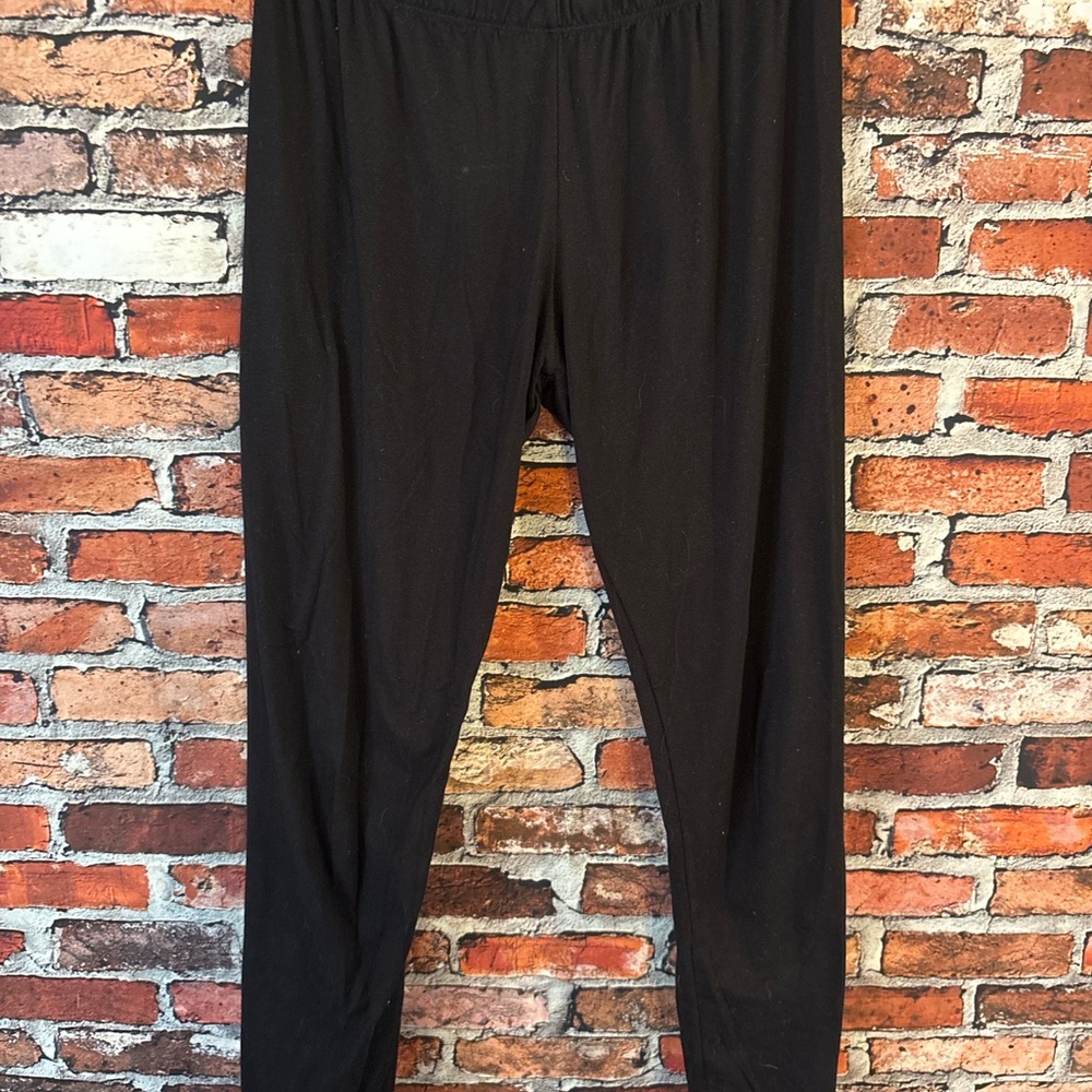 Bobbie Brooks Black Leggings